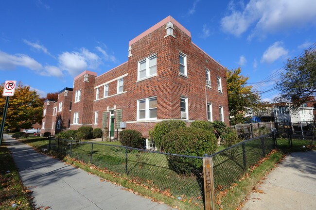 969 Randolph St NW in Washington, DC - Building Photo - Building Photo