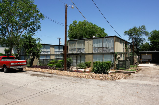 Mulberry Terrace Apartments in San Antonio, TX - Building Photo - Building Photo