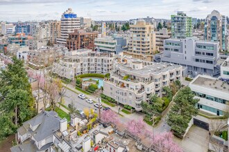 Galleria II in Vancouver, BC - Building Photo - Building Photo