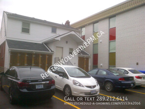 1098 Main St W in Hamilton, ON - Building Photo - Building Photo