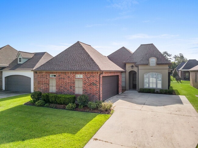 property at 5807 Willow Breeze Dr