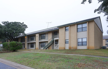 Westminster Garden Apartments in Denton, TX - Building Photo - Building Photo