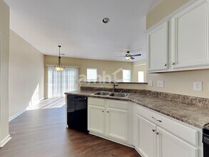 5 Red Bark Ct in Taylors, SC - Foto de edificio - Building Photo