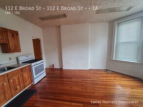 112 E Broad St in Bethlehem, PA - Building Photo - Building Photo