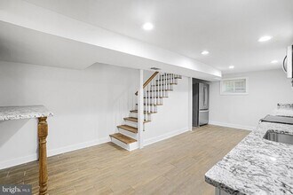 3158 Westover Dr SE in Washington, DC - Foto de edificio - Building Photo