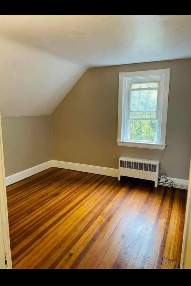 property at 139 Devonshire St