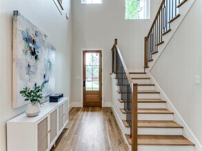 3911 Hawick Ln in Dallas, TX - Building Photo - Building Photo