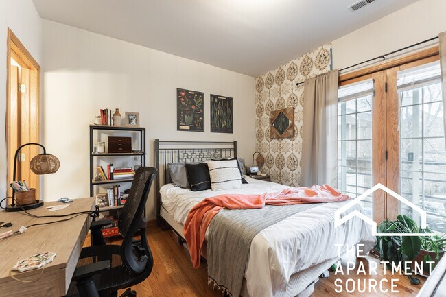 1465 W Cortez St, Unit 2