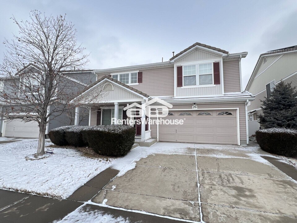 21383 E 55th Ave in Denver, CO - Building Photo