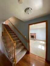 31 Helen St in Waltham, MA - Building Photo - Building Photo