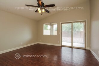 15303 W Hope Dr in Surprise, AZ - Foto de edificio - Building Photo