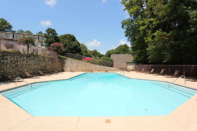 Everwood Estates in Decatur, GA - Foto de edificio - Building Photo
