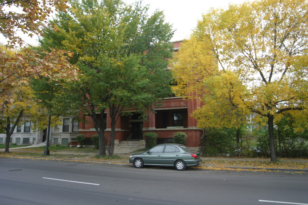 138-40 S Hamlin Ave in Chicago, IL - Building Photo