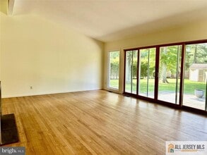 28 Pardoe Rd in Princeton, NJ - Building Photo - Building Photo