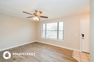 1019 Winstonian Way St in Jacksonville, FL - Building Photo - Building Photo