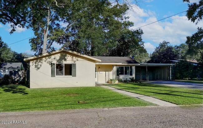 607 Magnolia Ave in New Iberia, LA - Building Photo - Building Photo