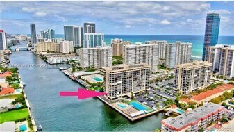 2017 S Ocean Dr in Hallandale Beach, FL - Building Photo