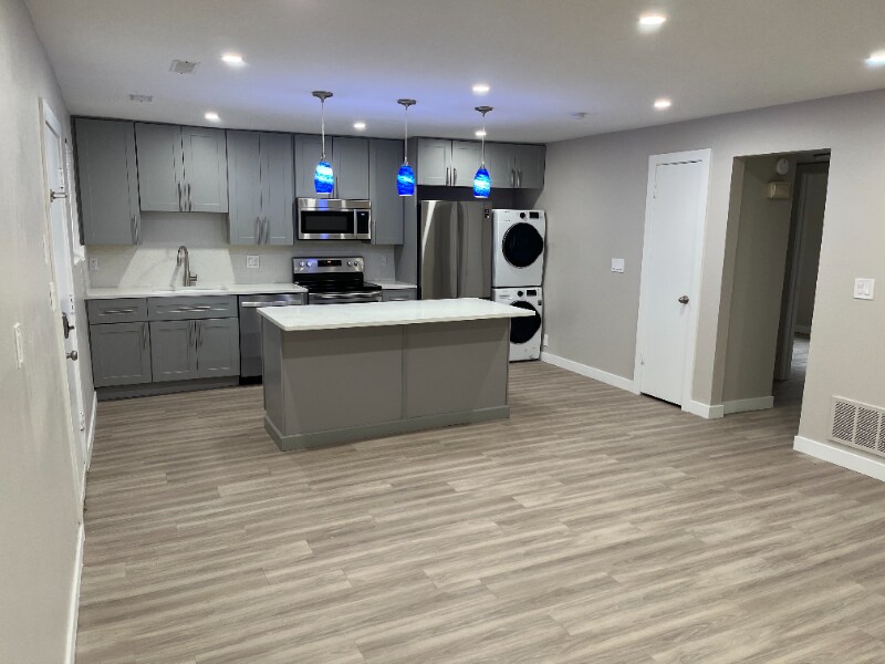 4371 S Fairbourne Ave in Murray, UT - Building Photo
