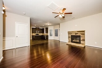 559 Dahlia Dr in Jonesboro, GA - Building Photo - Building Photo