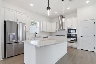 881 Prominence Wy in Leander, TX - Building Photo - Building Photo