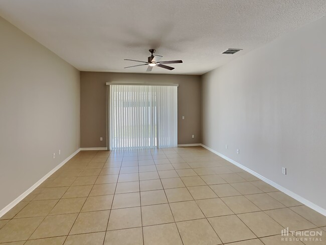 2557 Isabela Terrace in Kissimmee, FL - Building Photo - Building Photo