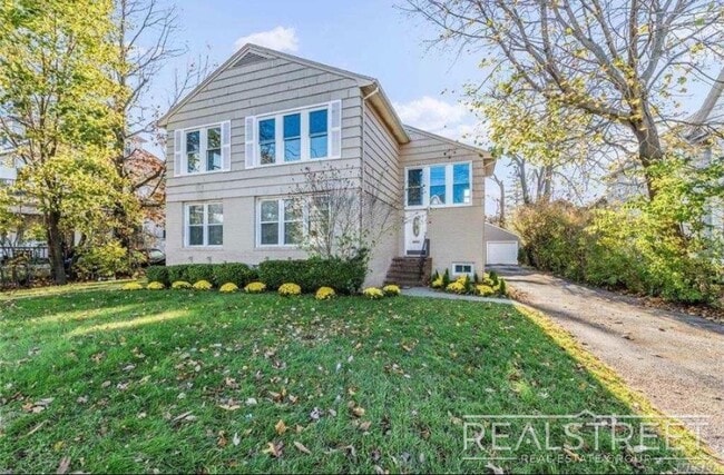 property at 41 Spruce St