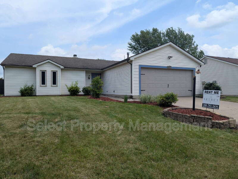 7812 Brookfield Dr in Fort Wayne, IN - Building Photo