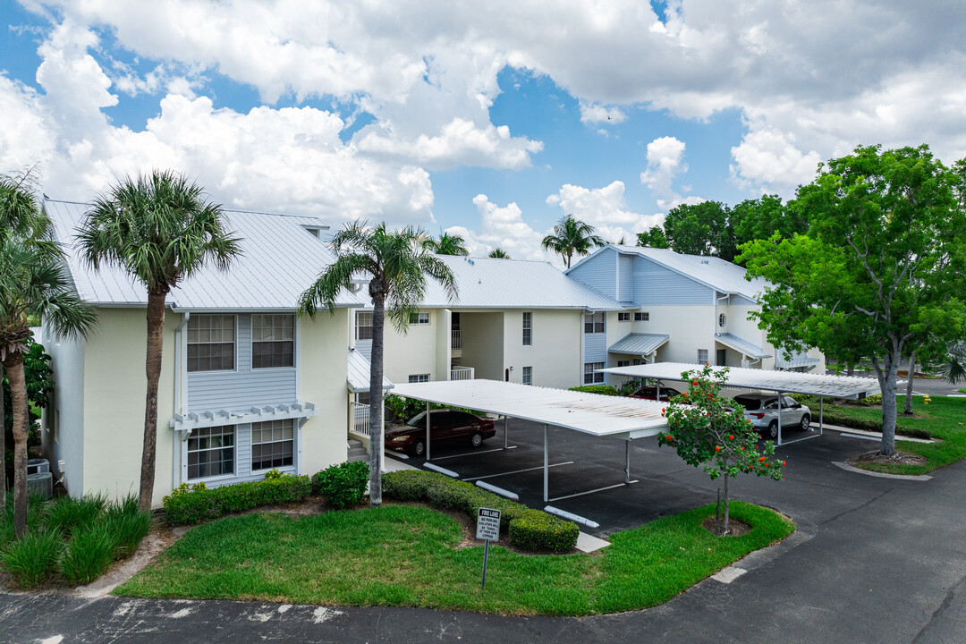 Rivers Edge in Ft. Myers, FL - Building Photo