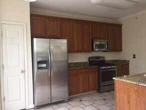 15 Alexander Ct in Jersey City, NJ - Building Photo - Building Photo