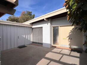 2219 N 73rd Pl in Scottsdale, AZ - Building Photo - Building Photo
