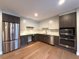 15 Central St, Unit 1 in Somerville, MA - Building Photo