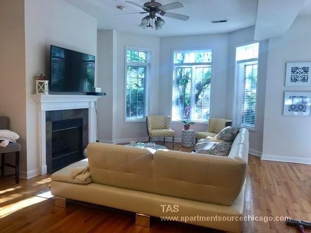 2049 N Sheffield Ave, Unit 1