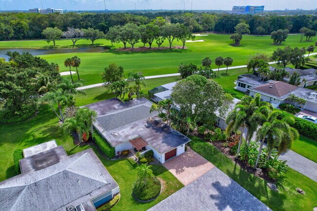 13708 Whispering Lakes Ln in West Palm Beach, FL - Building Photo - Building Photo