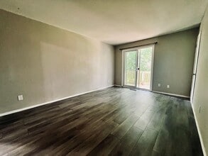 238 Palmer Dr in Waterloo, IA - Building Photo - Building Photo