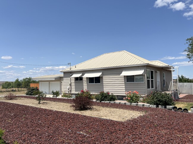 property at 2819 SW 4th Ave