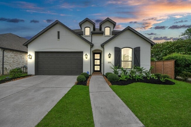 property at 3927 Shackleton Ct