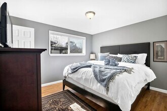 9813 62nd Ave S, Unit SI ID1310552P in Seattle, WA - Building Photo - Building Photo