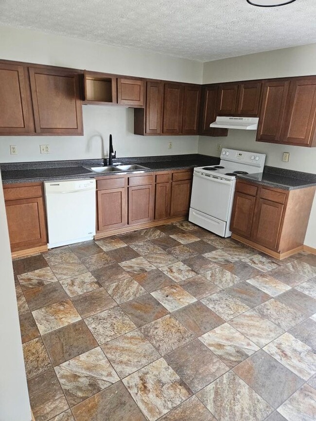 32 Paul St in Frostburg, MD - Building Photo - Building Photo