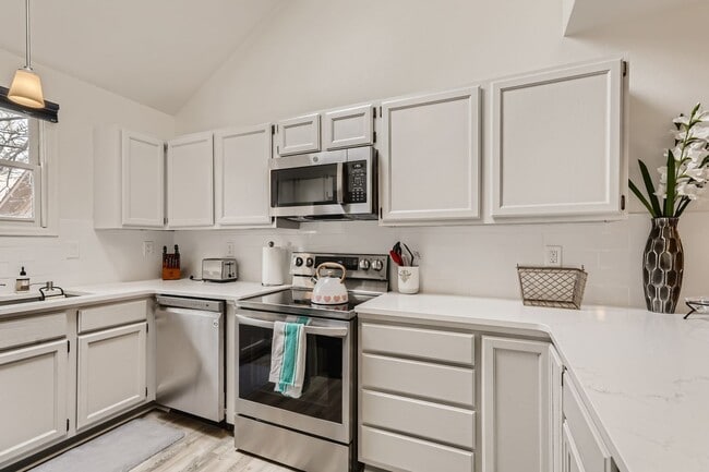 3117 Bell Dr in Boulder, CO - Building Photo - Building Photo