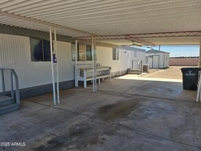 1113 W Corinthian Cir in Casa Grande, AZ - Building Photo - Building Photo