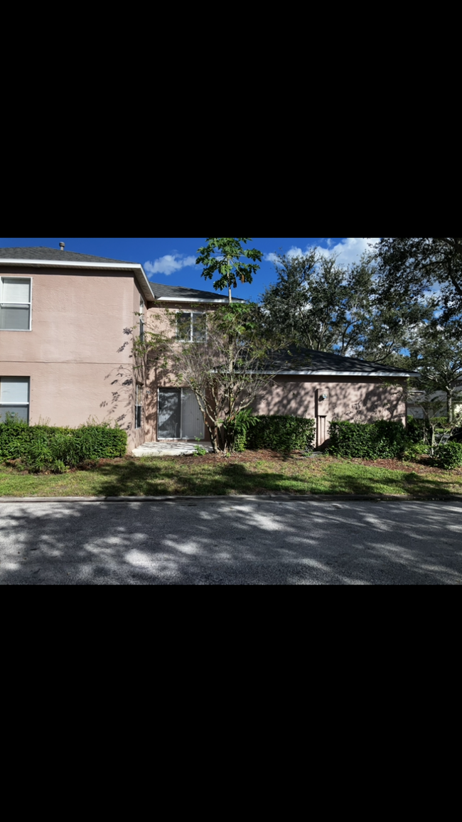 7526 Masters Ln in Vero Beach, FL - Building Photo - Building Photo