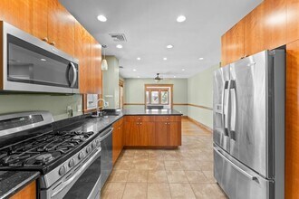 1579 Centre St in Boston, MA - Building Photo - Building Photo