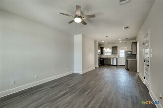 1300 Black Locust Drive West in Pflugerville, TX - Building Photo - Building Photo