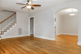 305 S Mulberry St in Cherryville, NC - Building Photo - Building Photo
