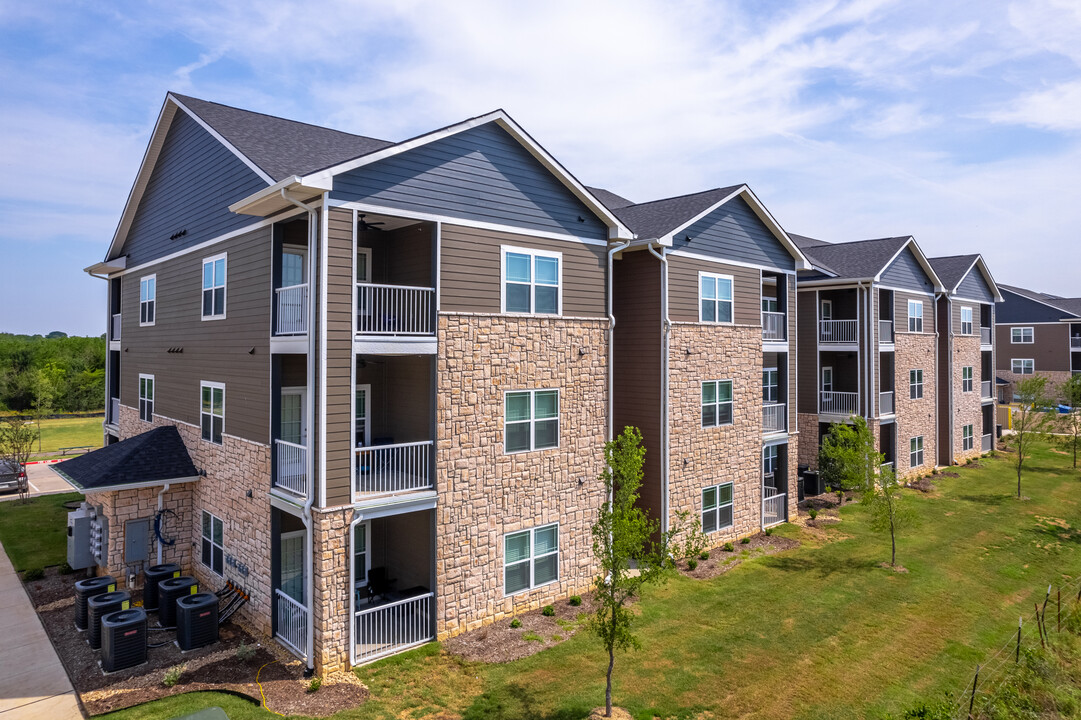 ENNIS TRAILS in Ennis, TX - Foto de edificio