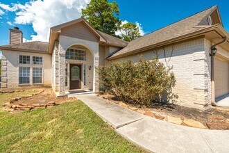 3631 Country Club Blvd in Montgomery, TX - Building Photo - Building Photo