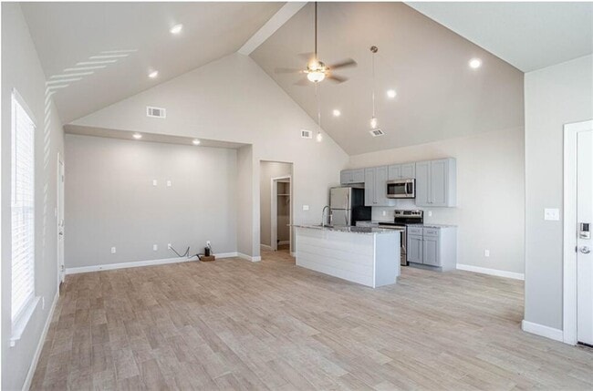 813 Vly Oaks Ln in Centerton, AR - Building Photo - Building Photo