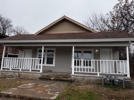1510 E Hattie St, Unit 1512 in Fort Worth, TX - Building Photo