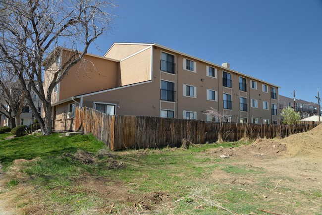 Jefferson Terrace in Denver, CO - Building Photo - Building Photo