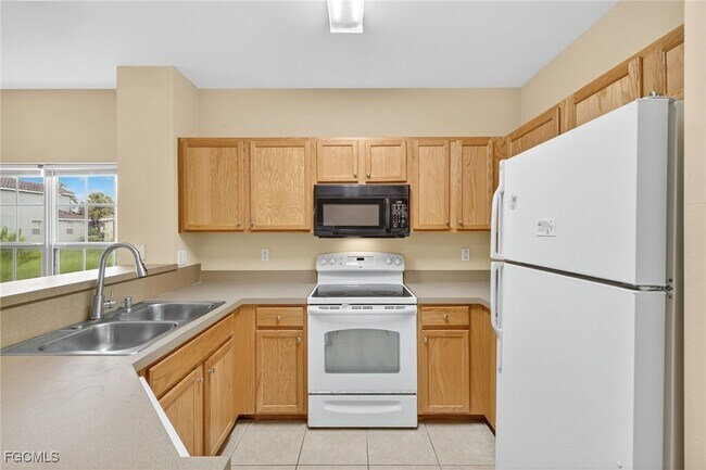 11736 Eros Rd in Lehigh Acres, FL - Building Photo - Building Photo